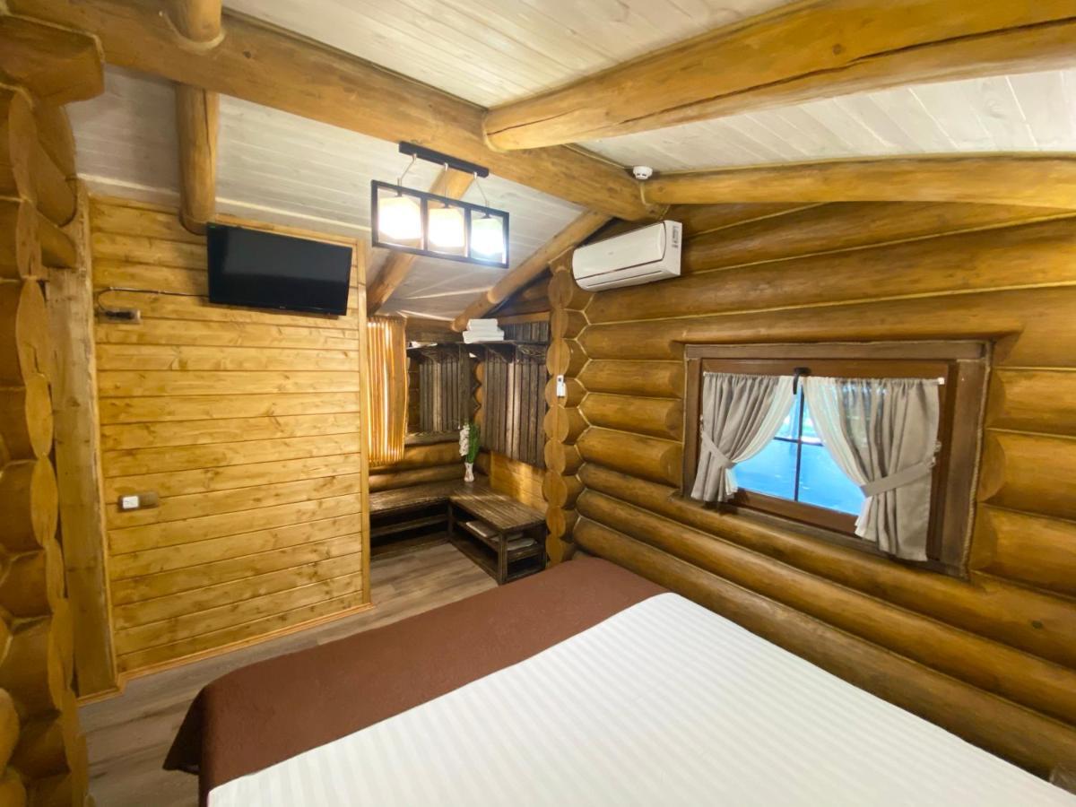 Resort Stariy Prud Pylypovychi Exterior photo