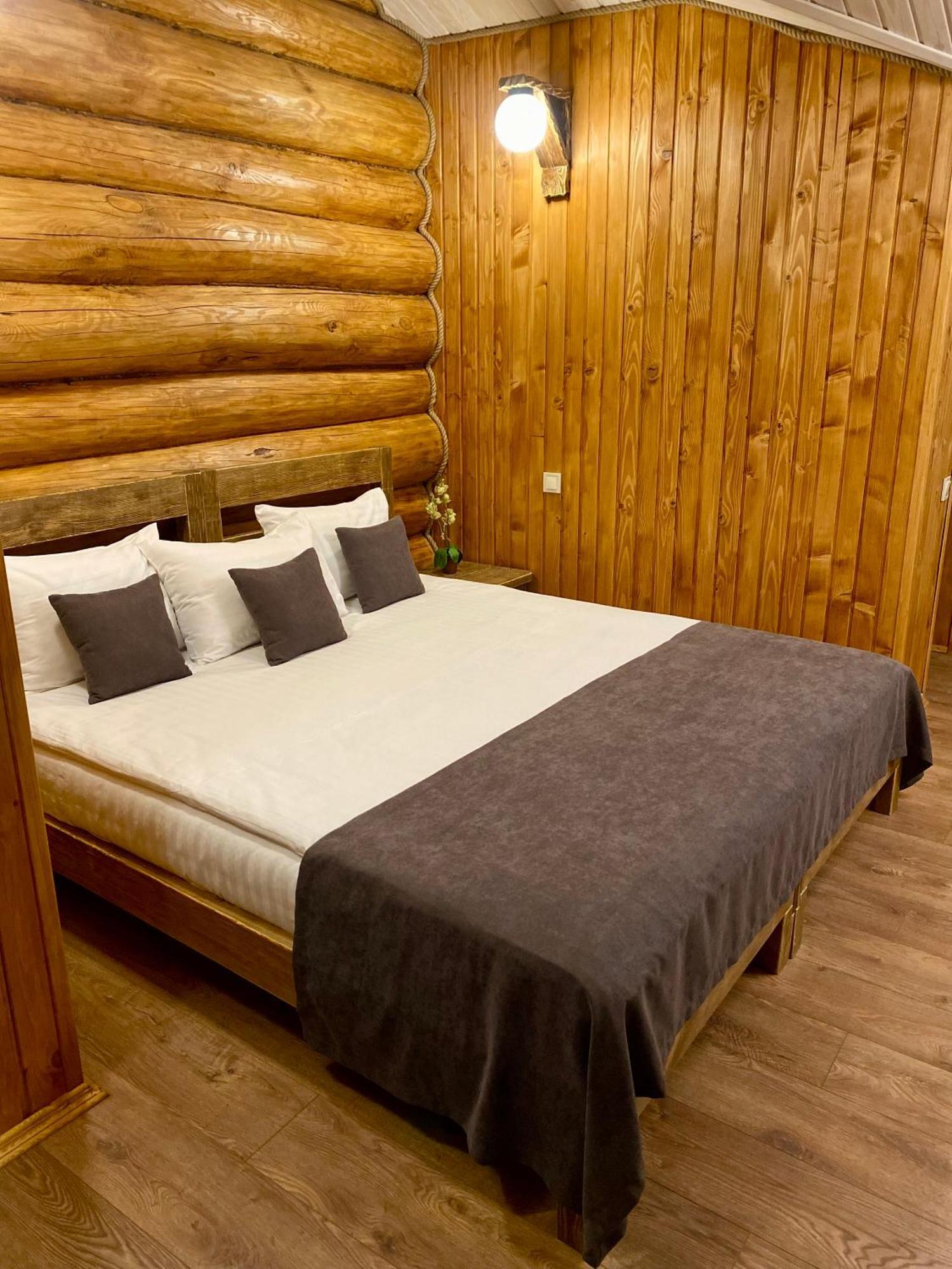 Resort Stariy Prud Pylypovychi Exterior photo