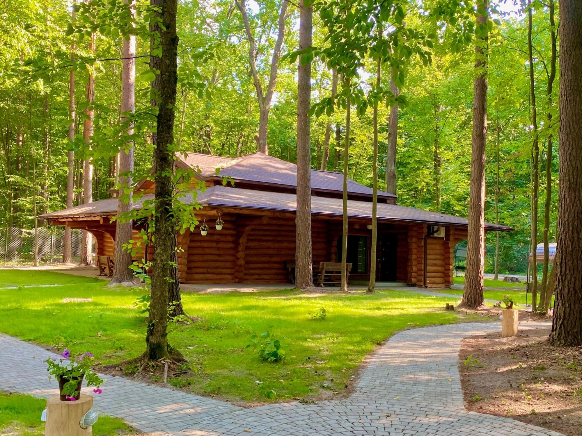 Resort Stariy Prud Pylypovychi Exterior photo
