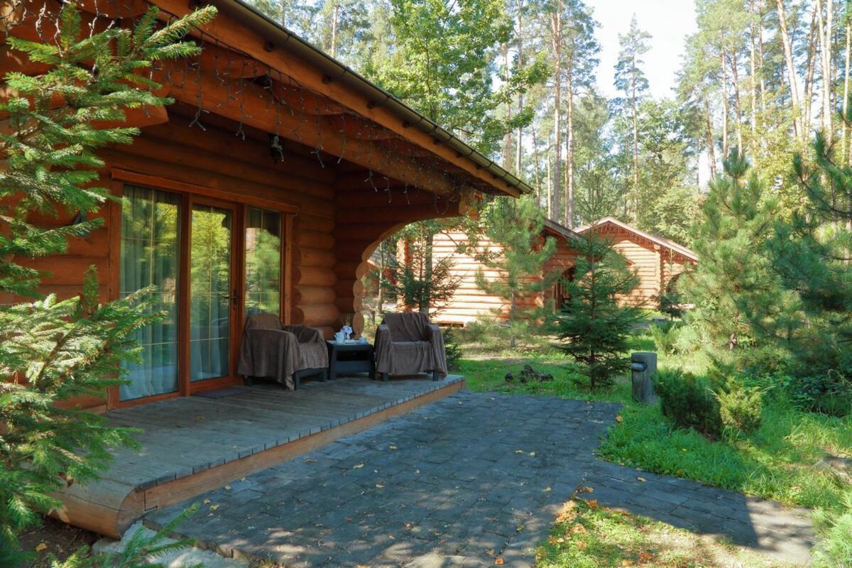 Resort Stariy Prud Pylypovychi Exterior photo
